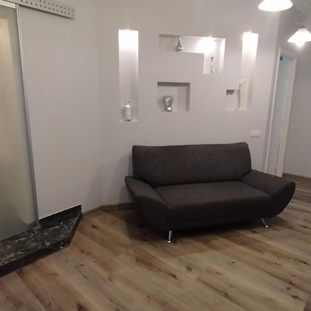 Avesol Apartment Riga Buitenkant foto